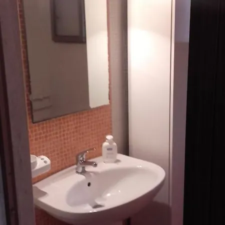 Holiday home Indipendente A 10 Metri Dal Mare. Torre Lapillo